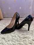 Pantofi cu toc Stiletto