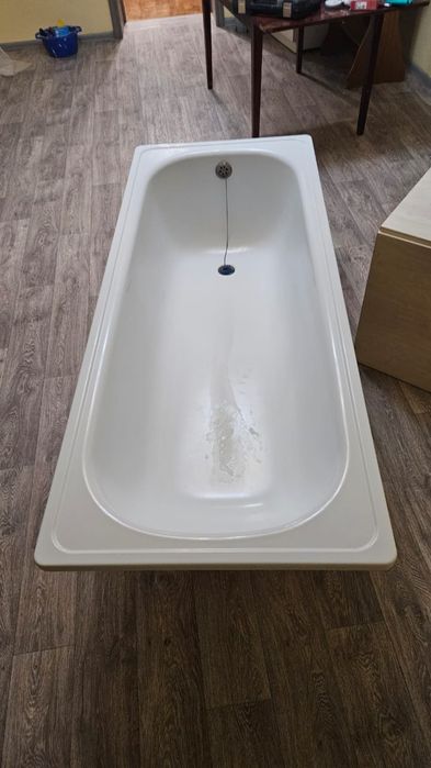 Продаётся ванна стальная 1.70