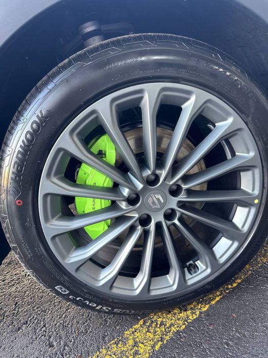 Leap Motor c 16 Гибрид Restayling 2 Dop, Черный и Белый есть