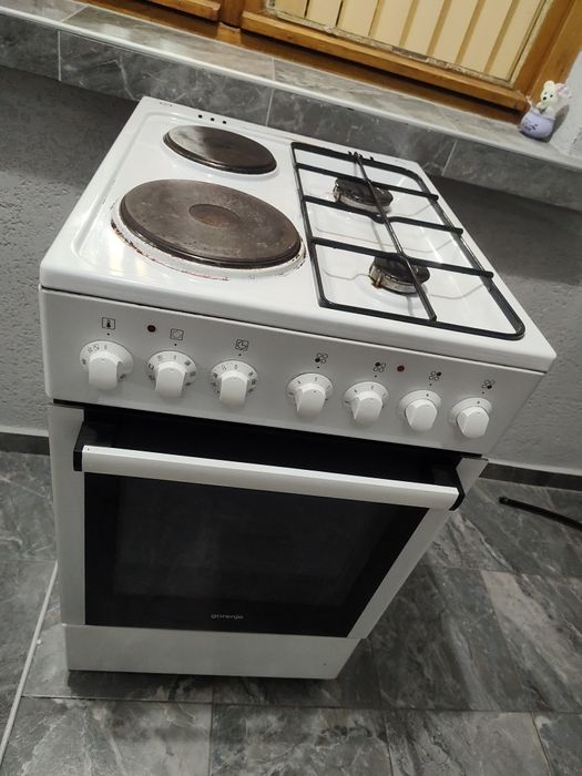 Продавам готварска печка