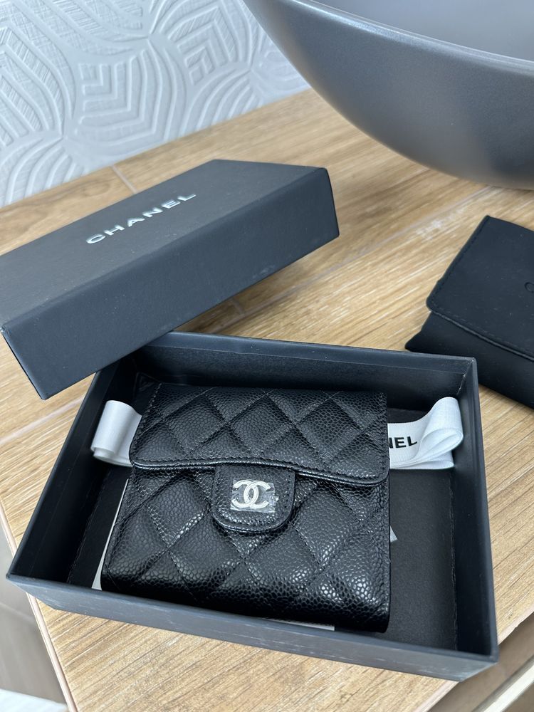 Портмоне Chanel естествена кожа!