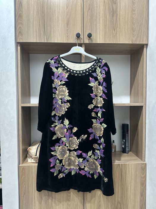 Продаю бархатное платье