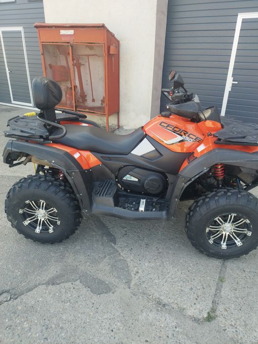 Vând atv cf moto 550 2018