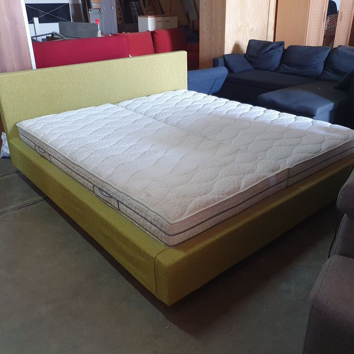 Pat dormitor tapițat 1.80m/2m+saltele