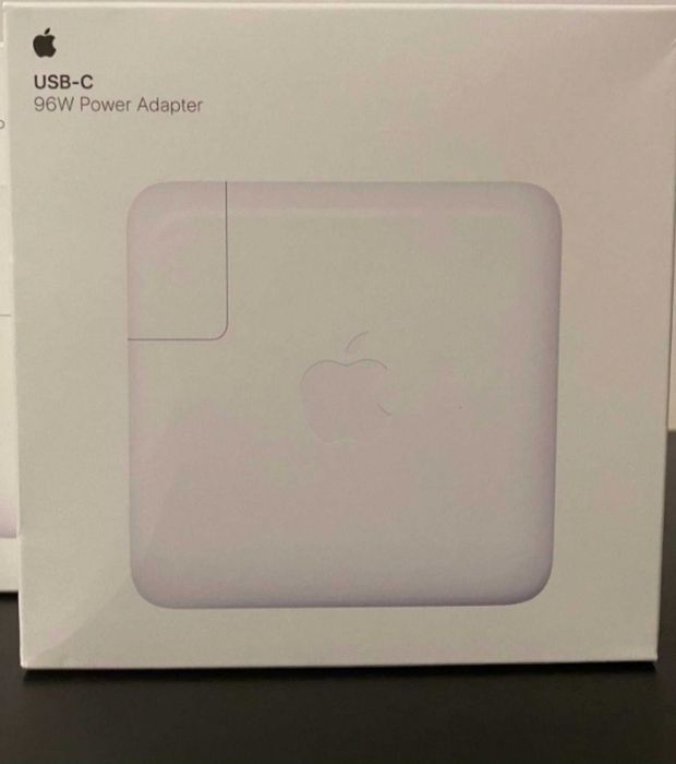 Vând încărcător Apple 96 W USB Model A2166