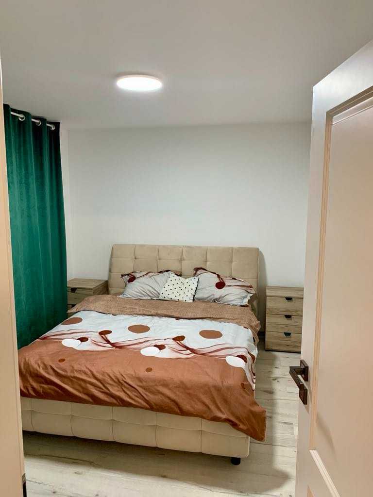 Proprietar vand casă tip duplex Nojorid.