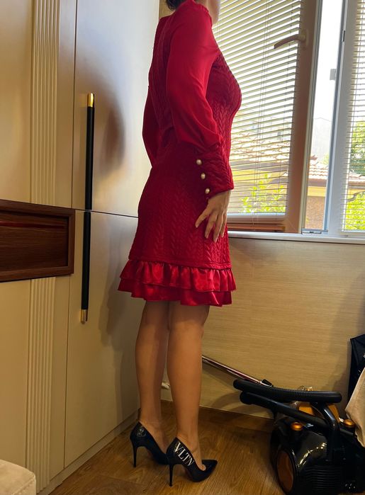 Рокля до коляното