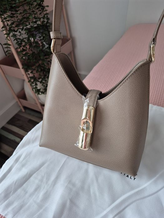 Чанта FURLA Iride в бежово