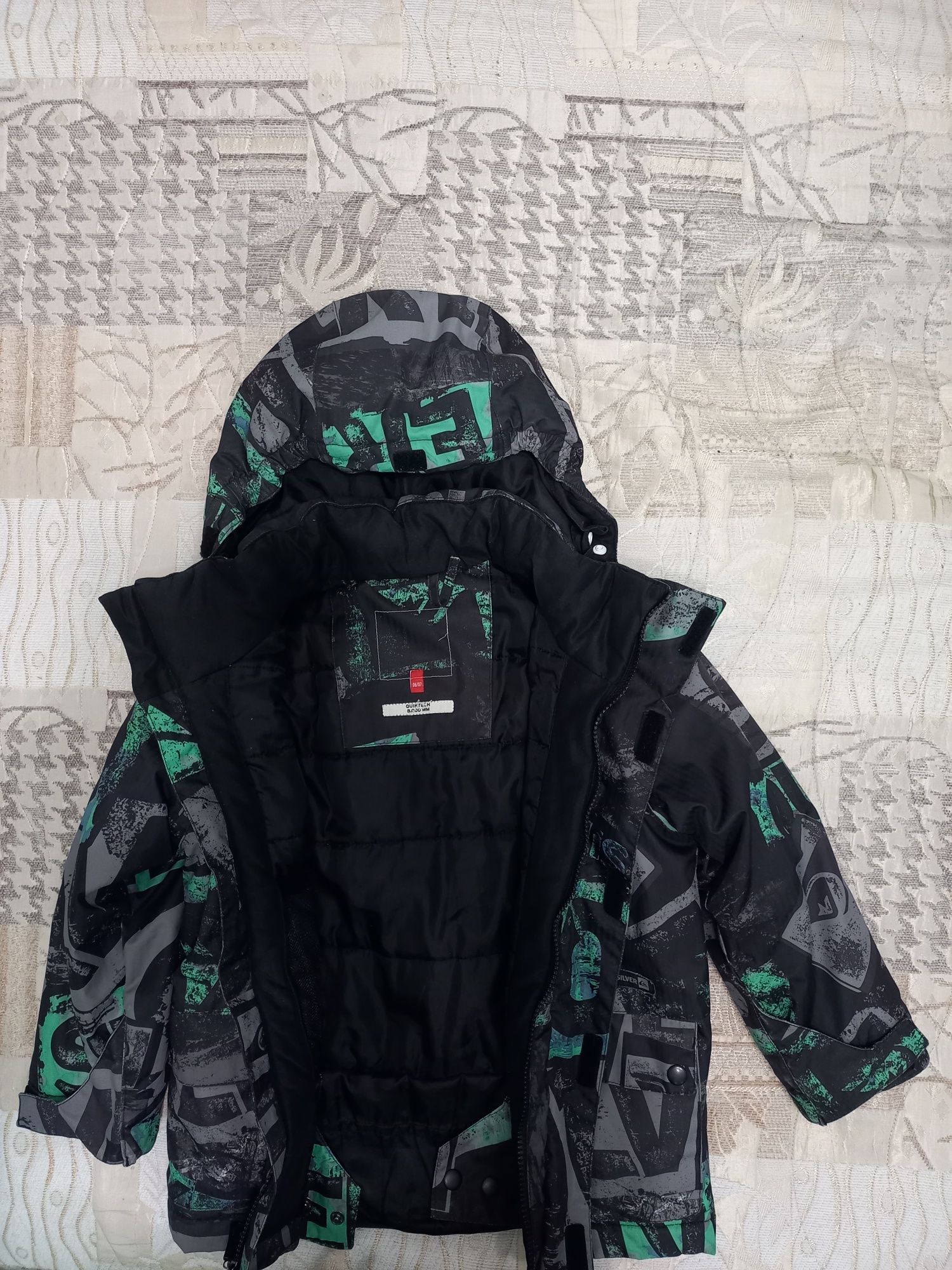 Детско яке quiksilver