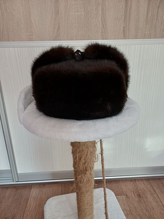 Мужскую норковую ушанку