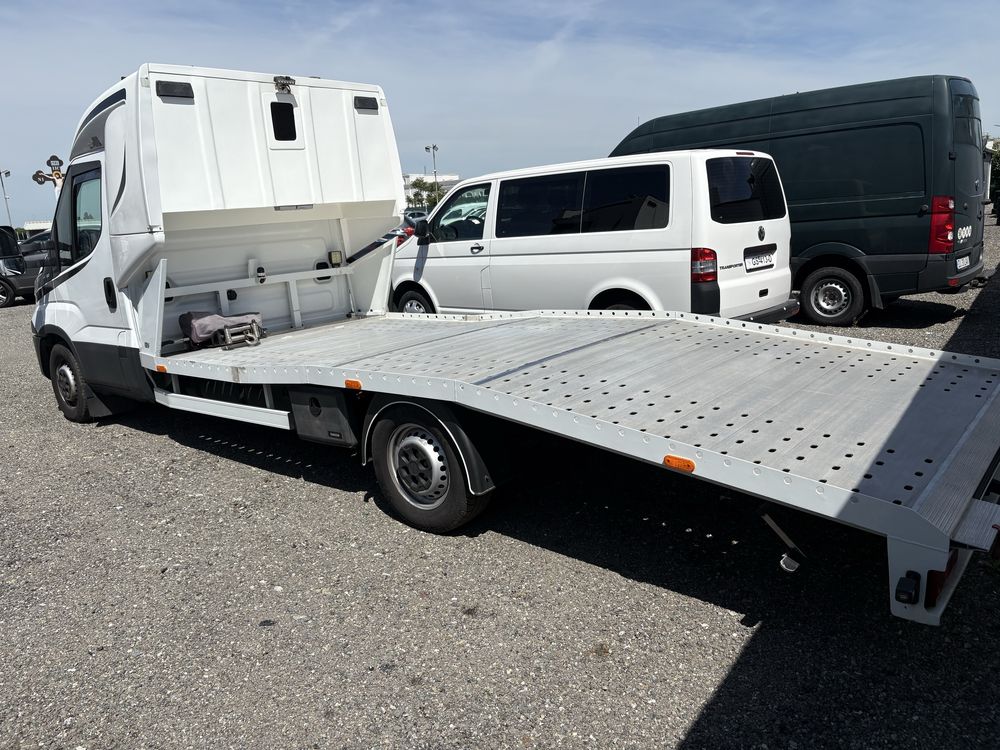 Autoplatforma iveco daily 2019