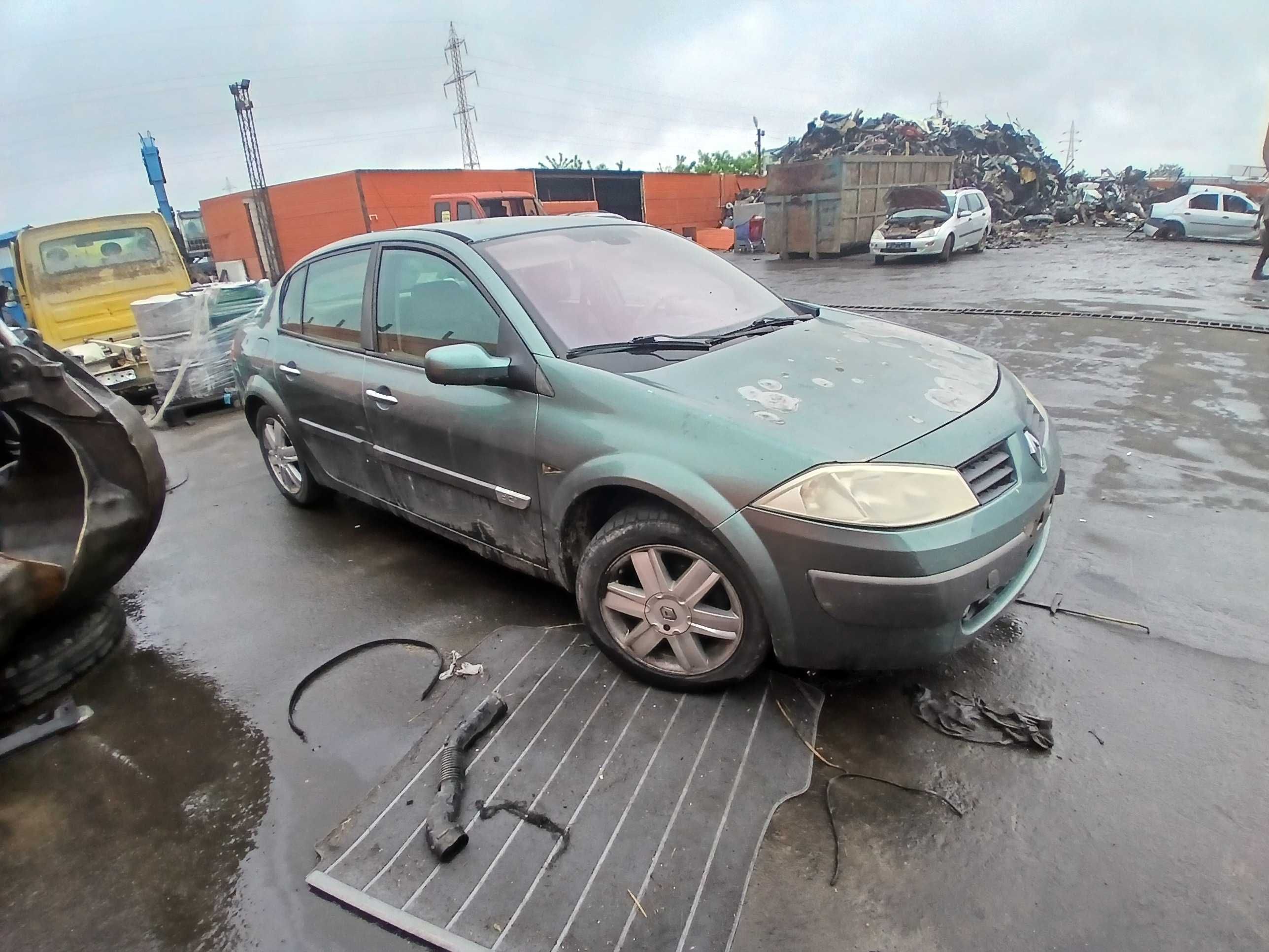 Dezmembrez renault megane 2
