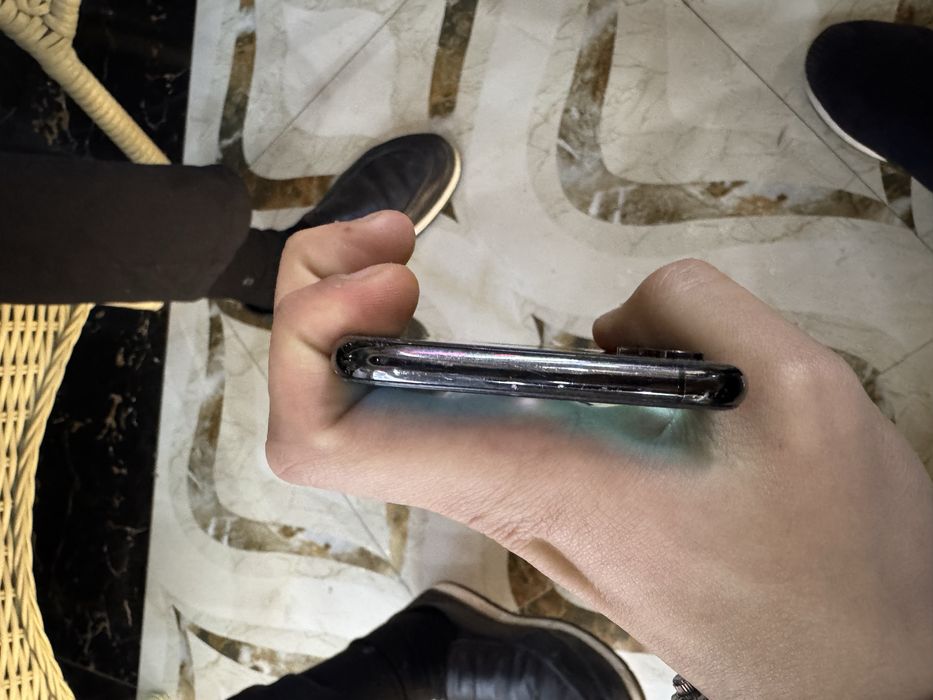 Iphone xs 64gb в хорошом состояния