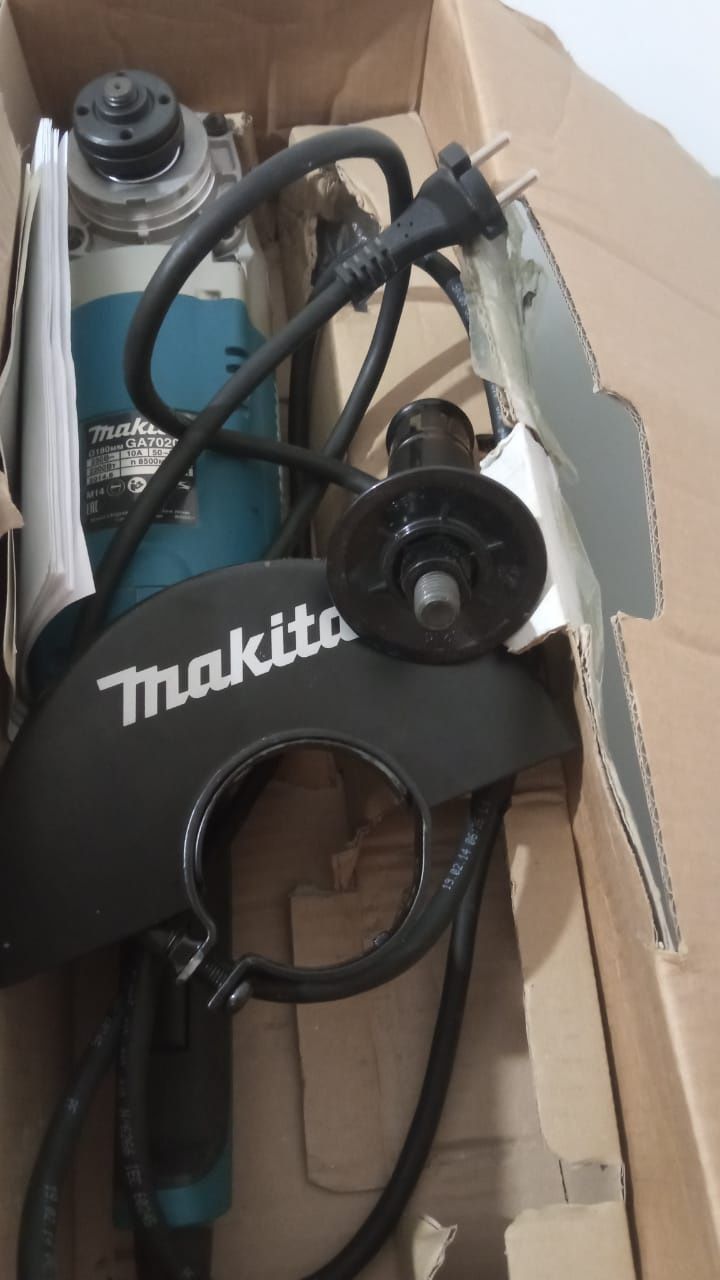 Продам болгарку фирмы Макита на 180 мм