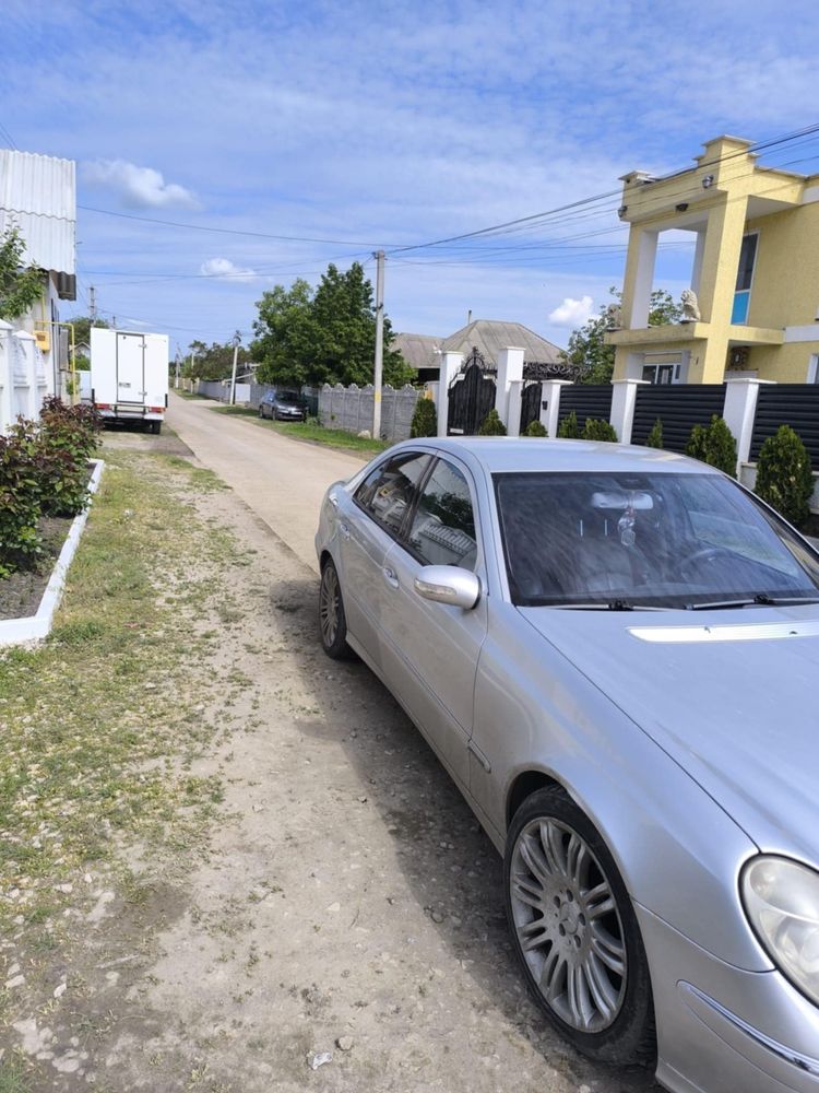 Mercedes e211 2006