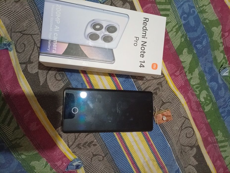 Продам Xiaomi Redmi note 14 pro