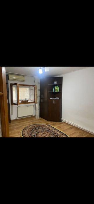 Proprietar vand garsoniera militari