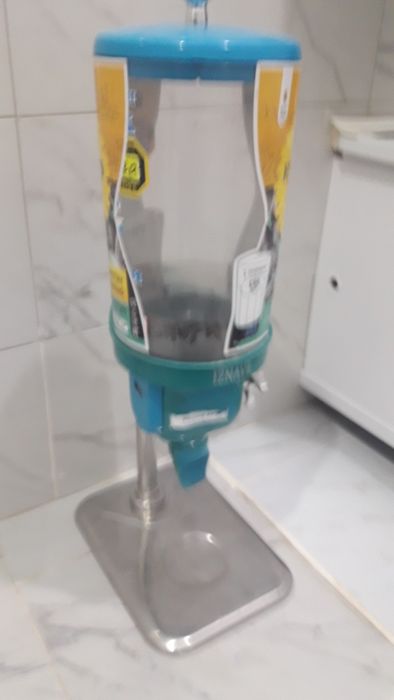 Ёмкость для продажи семечек в рабочем состоянии