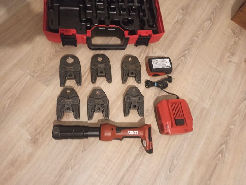 Presa sertizat Hilti NPR 32-A