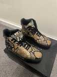 Vând sneaker Philipp plein si Giuseppe zanotti
Nu răspu
 Giu