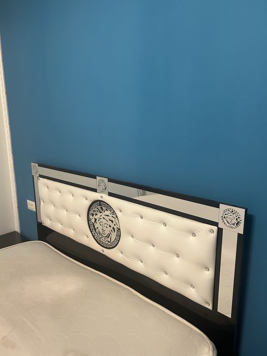 Vand pat 160x200 , cu saltea si noptiere