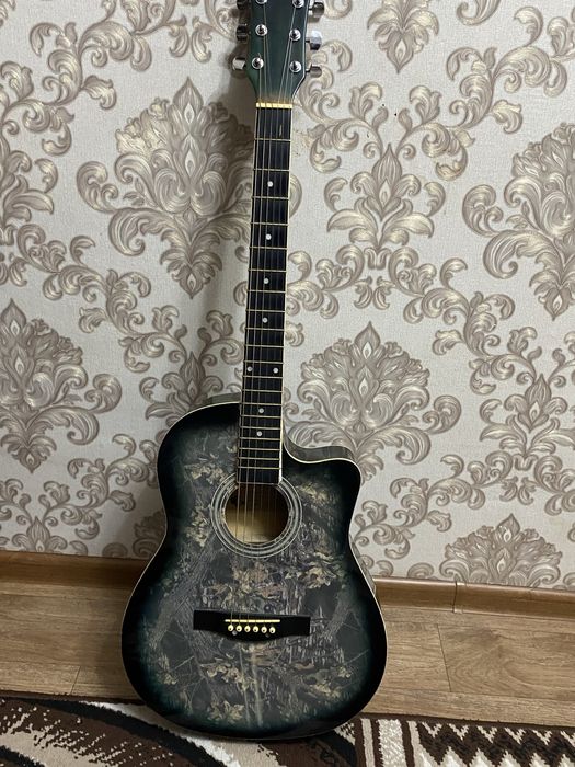 Продам Гитару.