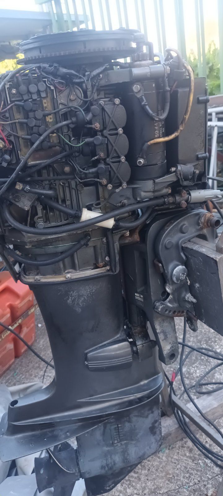 Продавам извънбордов Mariner 60 hp 2 такта