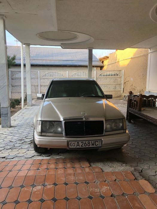 Mersedes bens w124