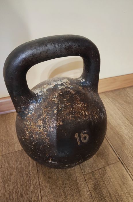 Продам гирю чугунную, 16 кг., Советская