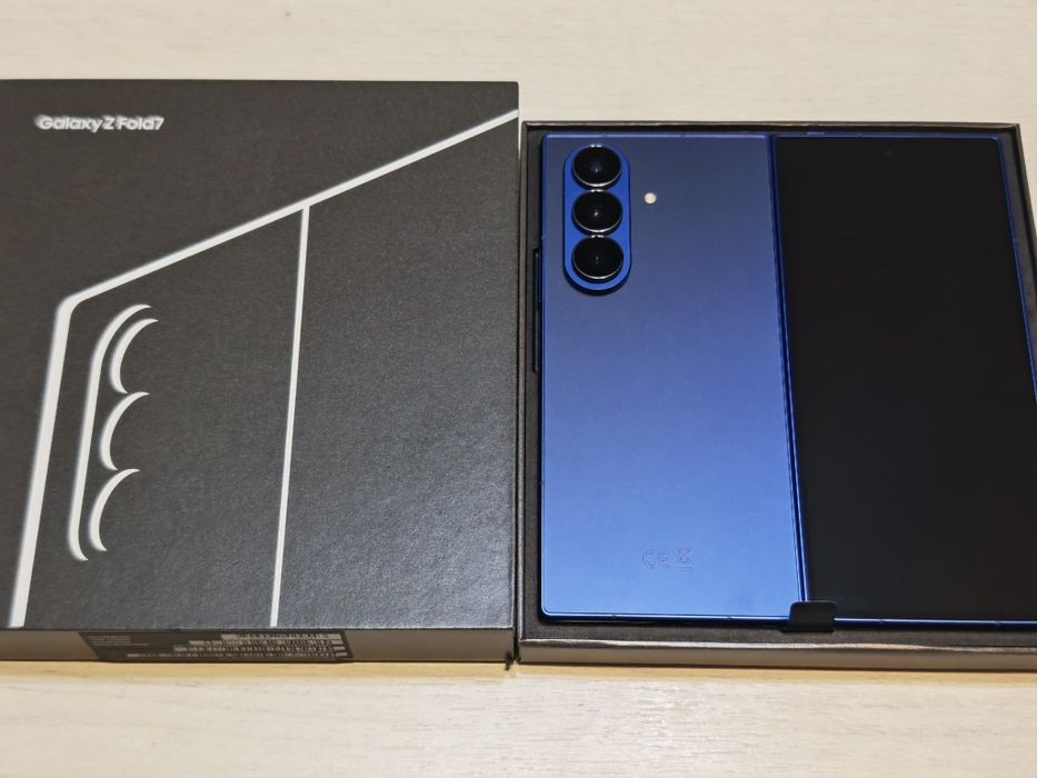 Нов Samsung Galaxy Z Fold 7 256 GB 24 м гаранция