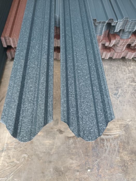 Vând șipcă metalică