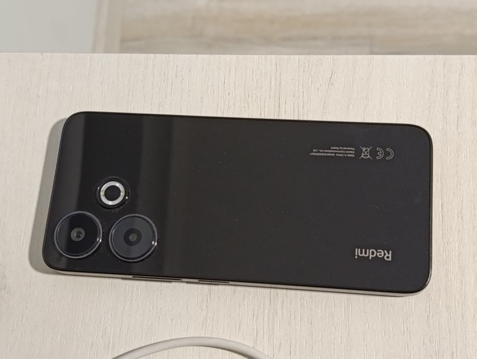Продавам   Xiaomi Redmi  13 128 Гб