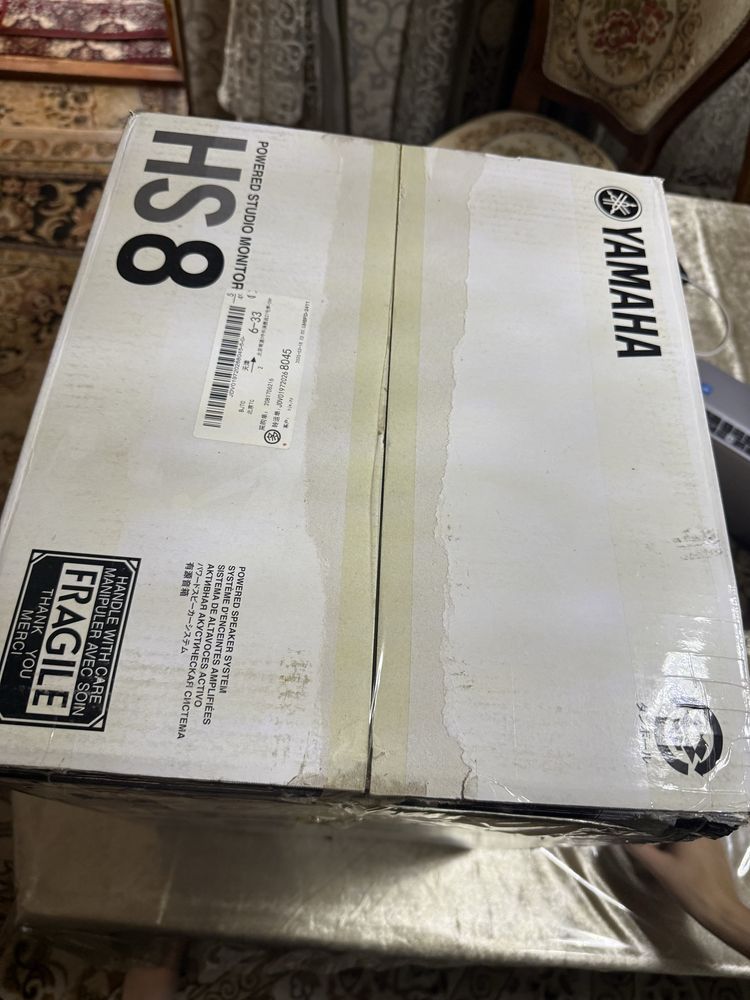Студийный монитор Yamaha HS 8