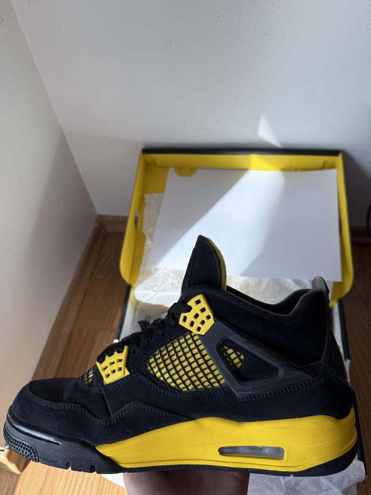 Jordan 4 Yellow Thunder