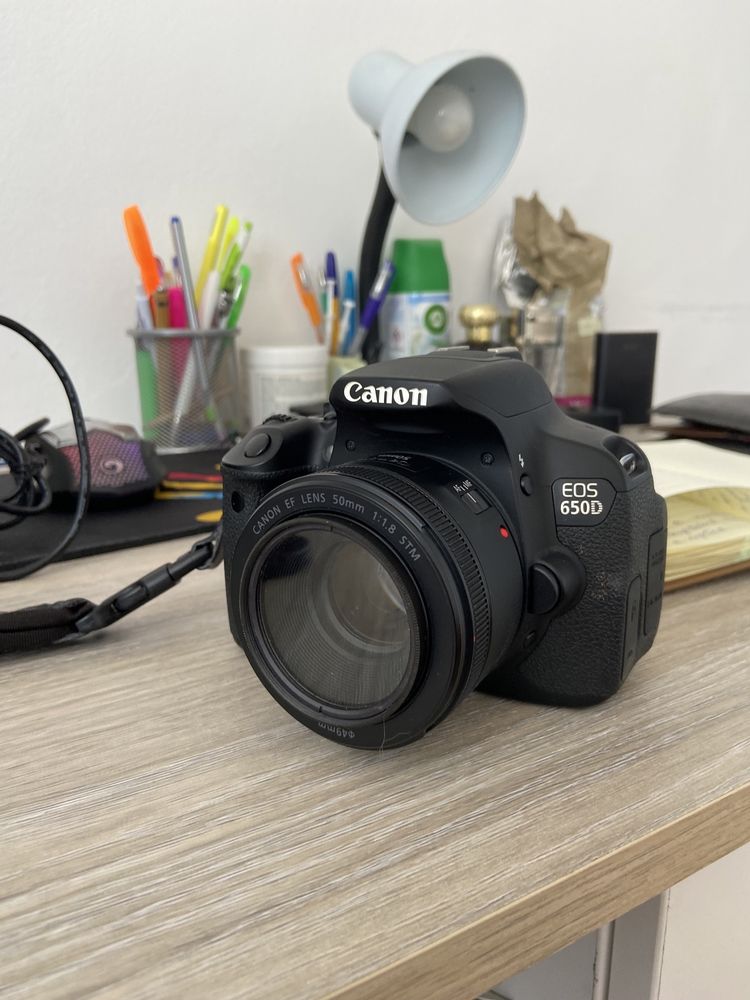 Vand/Schimb Canon EOS 650d cu doua obicetive, 15-135mm, 50mm