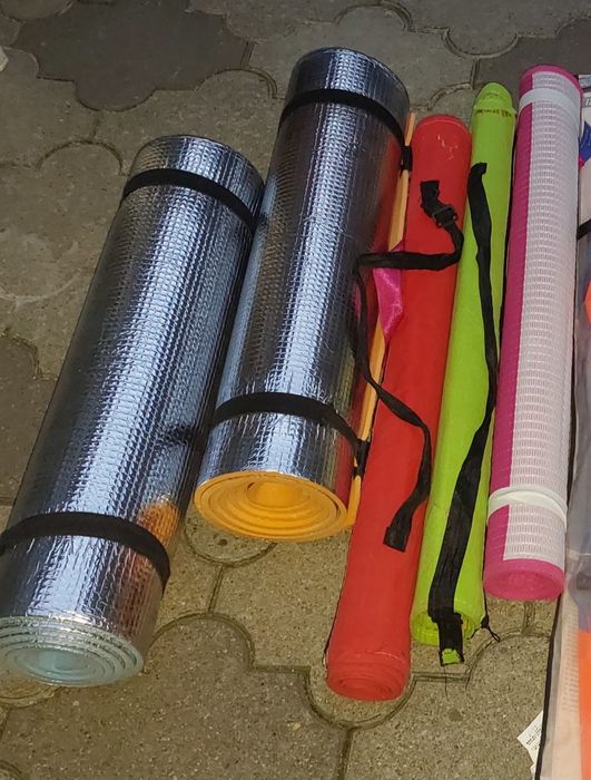 Saltea si umbrela plaja camping la mare munte pescuit