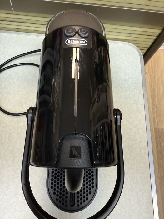 Кафемашина Nespresso Inissia Black