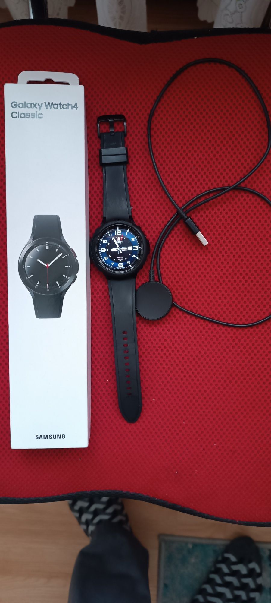 Vând ceas smartwatch Samsung wach 4 clasic Fullbox aproape nou .