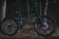 Vând bicicletă Downhill Mondraker Summum R 2022