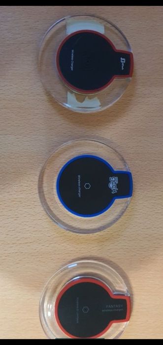 Vând încărcătoare wireless