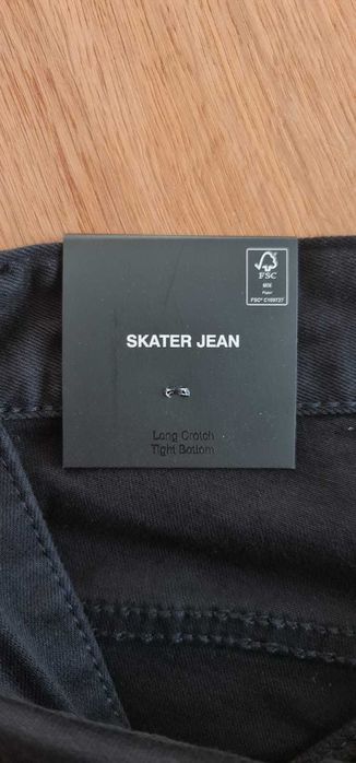 Blugi Dsquared2 cod ref S74LB0991 model 2021