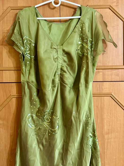 Vând rochiță cu sacou, mărimea 52