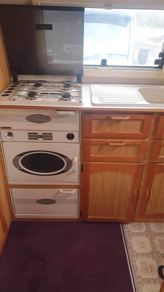 Английска каравана Bessacarr Cameo 360 SLE