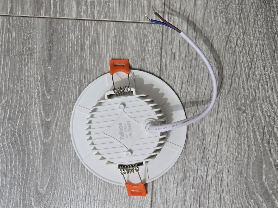 Spoturi LED inteligente DUSKTEC noi, RGB, control Alexa, set 4 bucăți