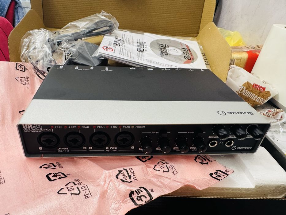 Interfata audio steinberg ur44 placa de sunet