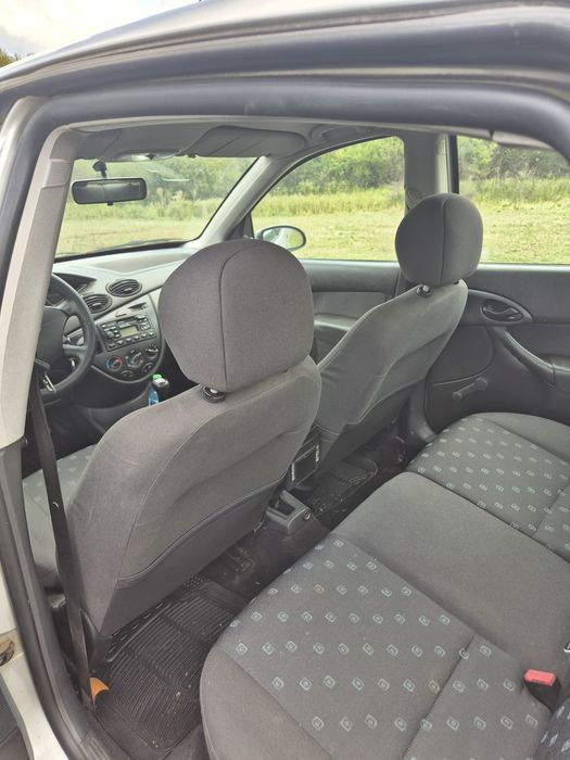 Ford Focus 2003 1.4 benzină