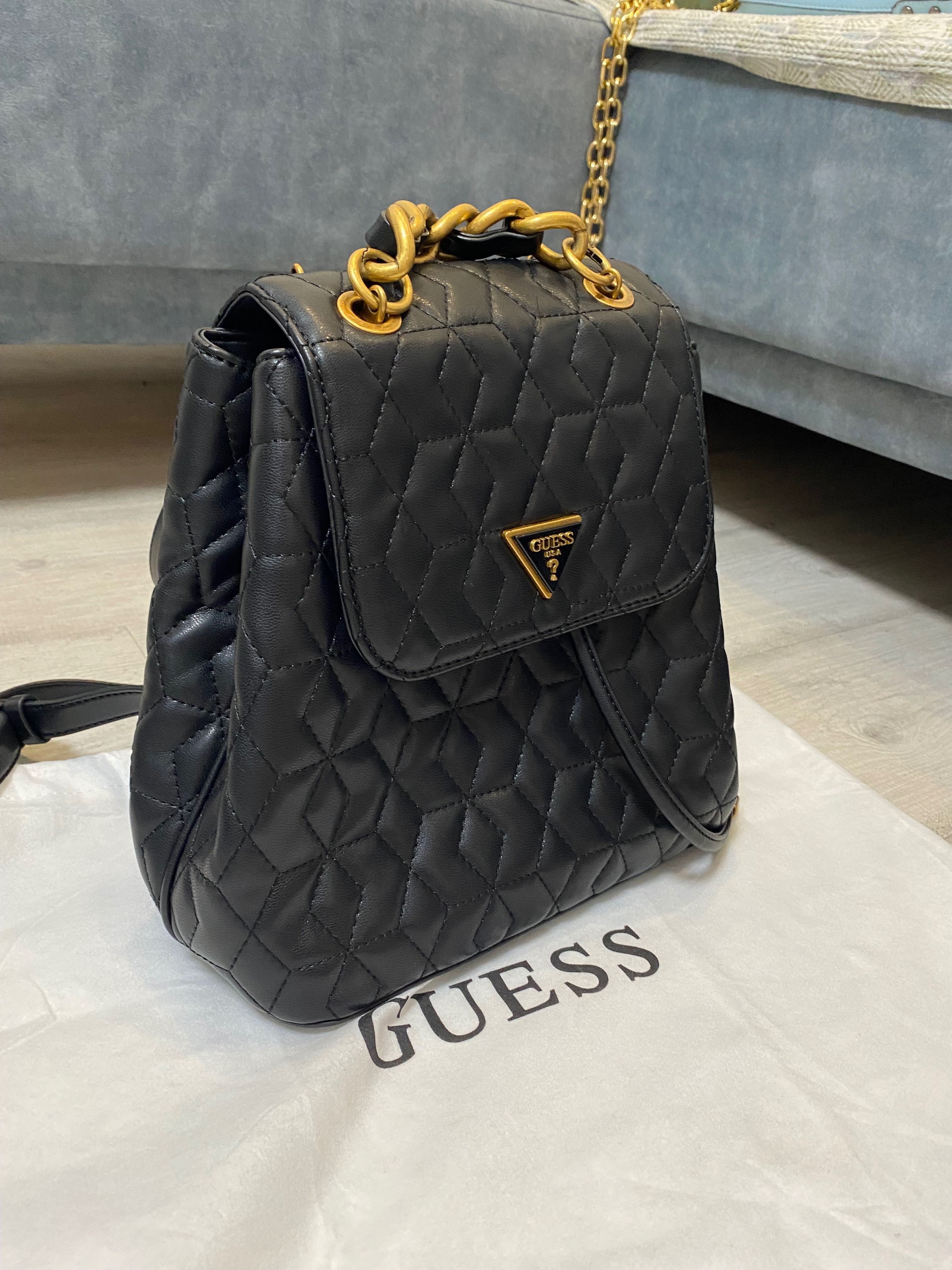 Дамска раница Guess