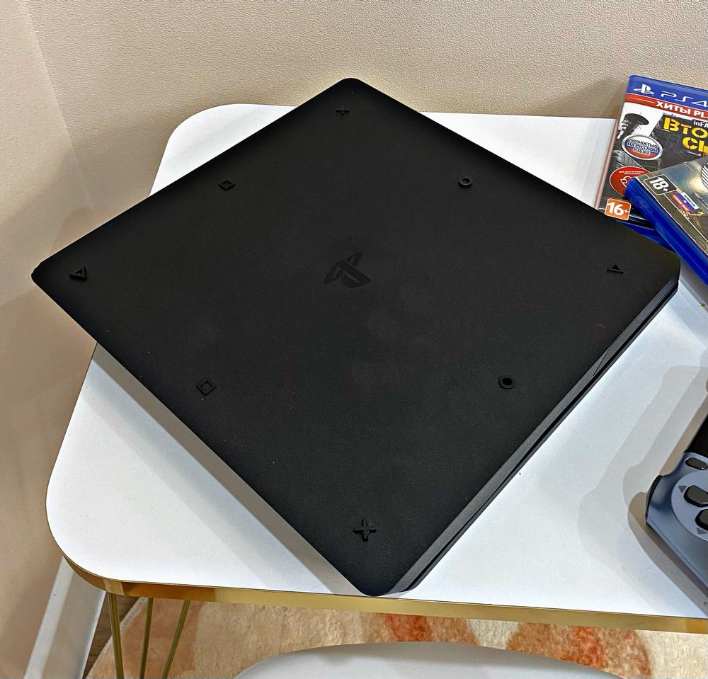 PlayStation 4 Slim 1 (TB)