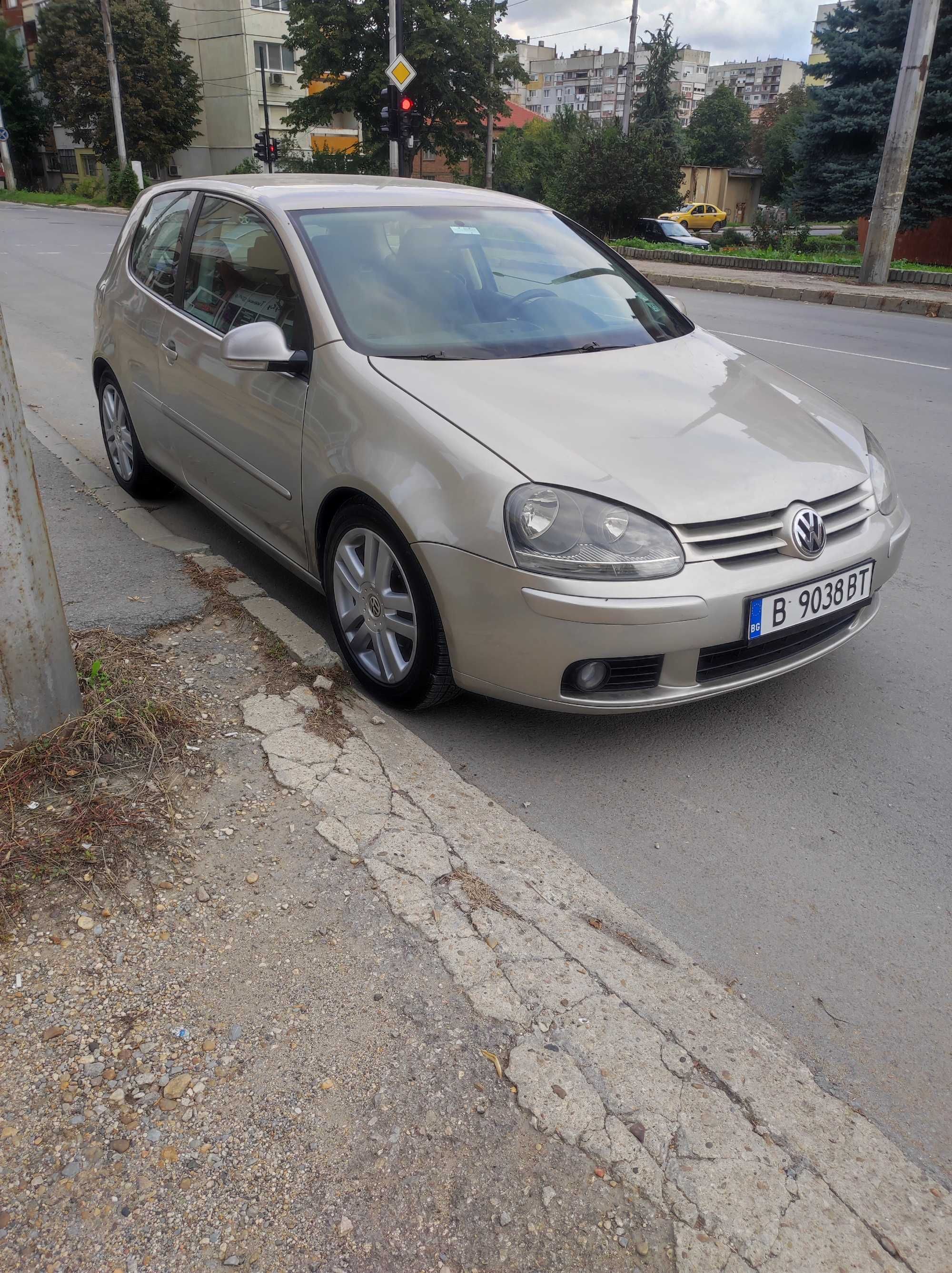Golf 5 1.6 бензин 102кс