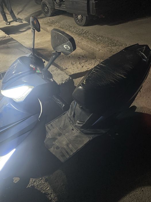 bonvi (bir zaryad bn 50km yuradi)